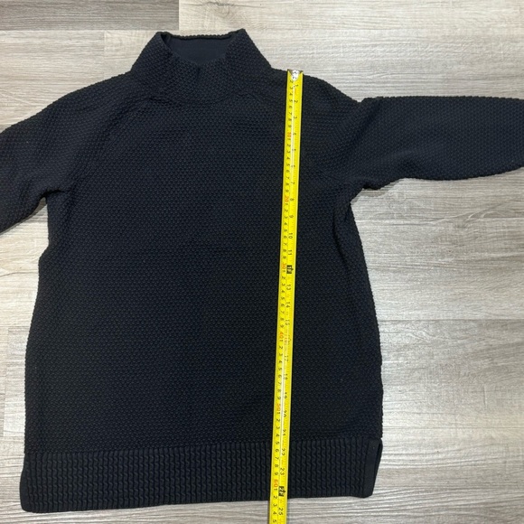 Cozy Lands’ End Black Turtleneck Sweater - Petite Medium - Picture 8 of 11